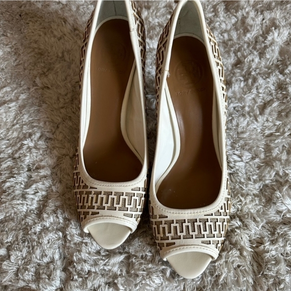 Tory Burch Regan Bleach Leather Heels Size 10.5 - Picture 6 of 8